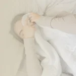 Lee más sobre el artículo ¿Por qué te sientes cansada incluso después de dormir? La respuesta podría estar en tu casa.